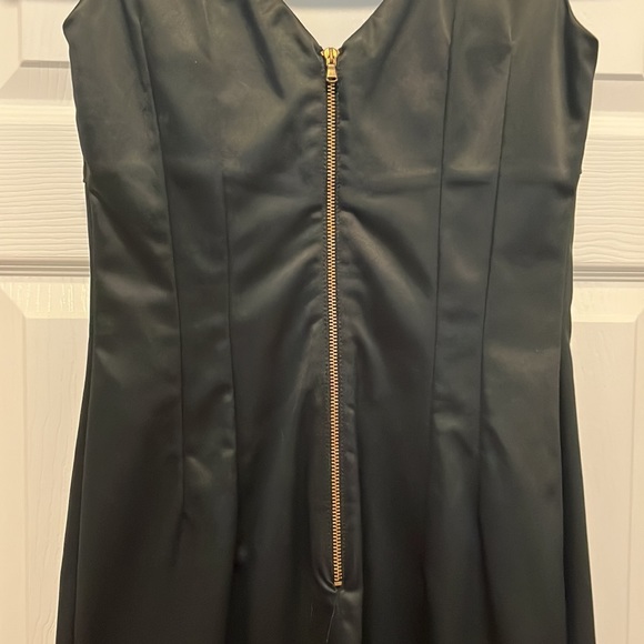 Dolce and Gabbana Beautiful Black Cocktail Satin Midi Dress, size 40 - Picture 6 of 12